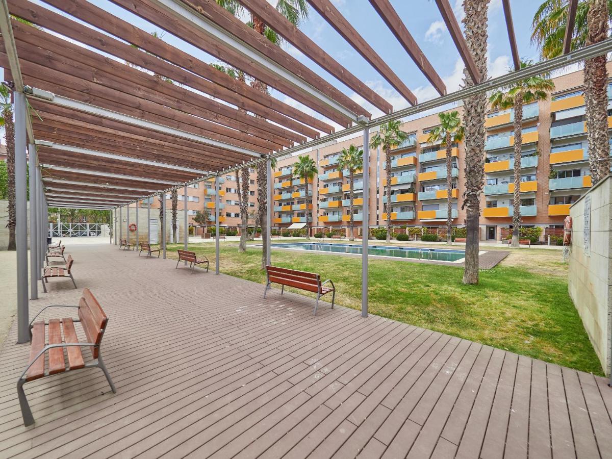 Vila Olimpica Pool Suites Барселона Экстерьер фото